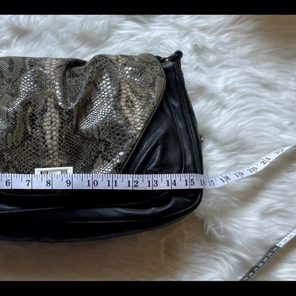 Tylie Malibu Black Leather Python Print Bag NWT - Picture 5 of 10